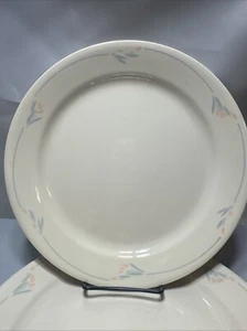 Juego de 4 platos de cena Corelle Windflower de 10”, arenisca, melocotón y azul claro - Imagen 1 de 6
