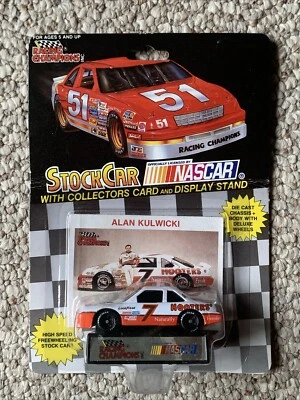 Racing Champions 1991 Alan Kulwicki #7 Hooters Stock Car 1:64 NASCAR Foto 1 de 3