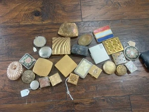 Posten antiker viktorianischer Vintage kompakter Make-up roter Puder Spiegel Lippenstift - Bild 1 von 22