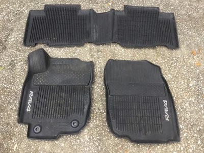 Alfombrillas para todo clima Toyota Rav4 2013-2018 OEM (PT-908-42165) sin clips Foto 1 de 4