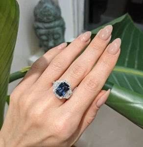 18ct White Gold Deep Blue Sapphire and Diamond Exquisite Cocktail Ring VS - Picture 1 of 3