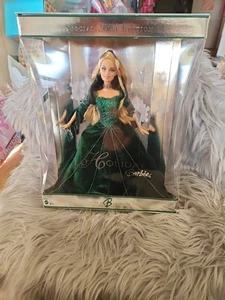 2004 Holiday Barbie #B5848 Special Collector Edition New - Picture 1 of 17