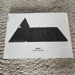 Apple Smart Keyboard For iPad 7th/8th/9th Gen 10.2"/Pro 10.5"/Air 3rd Gen Black - Picture 1 of 4