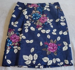 Ann Taylor Navy Blue & White Floral Cotton Skirt Size 6 Knee length Pencil - Picture 1 of 5
