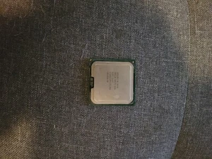 CPU Intel Core 2 Quad Q8200 2,33 GHz 4M/1333 SLB5M 775 FUNCIONA - Imagen 1 de 1