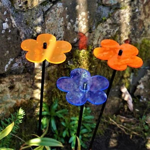 SunCatcher Set of 3: Blossom | colourful fluorescent garden stake decor ornament - Picture 1 of 33