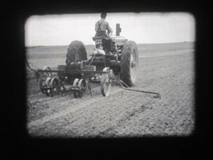 16 mm Tonfilm auf Französisch: Le Maïs Hybrid - Traktor, landwirtschaftliches Material - Bild 1 von 23