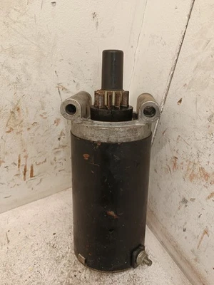 Genuine OEM Kohler SV735 26HP Engine Starter 3209803 - Image 1 of 3