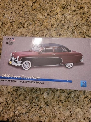 Precision Miniatures 1950 Ford Crestliner 1 18 - Image 1 of 4