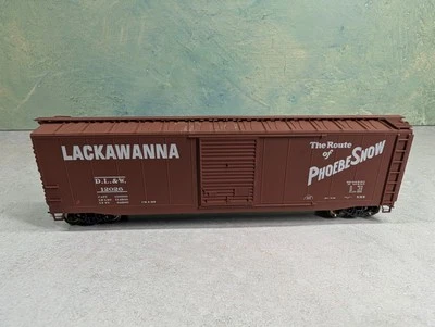 USED Accurail HO Scale 50' Box Car Lackawanna DL&W #12026 Read Description - Image 1 of 4