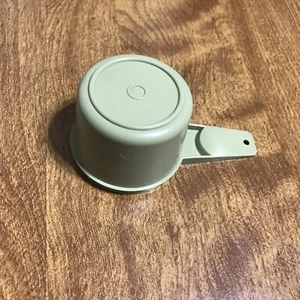 Taza medidora de anidación de 2/3 tazas de repuesto Tupperware verde aguacate vintage 763-3 - Imagen 1 de 12