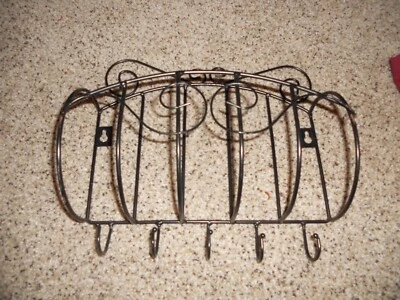 Metal Wall Mount Key Chain Holder Organizer Mail Rack Hanger Holder with 5 Hooks - Image 1 of 2