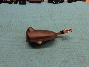 BASE DE ANTENA DE RADIO SATELITAL KIA RIO 12 13 14 15 16 17 SIN NAVEGACIÓN - Imagen 1 de 7