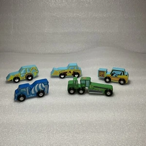 Melissa und Doug 5 Holz Baustellenfahrzeuge LKW Spielzeug gebraucht - Bild 1 von 3