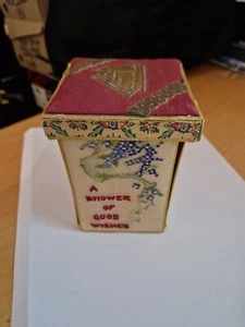 Early 20th century fold out needle box - Picture 1 of 6