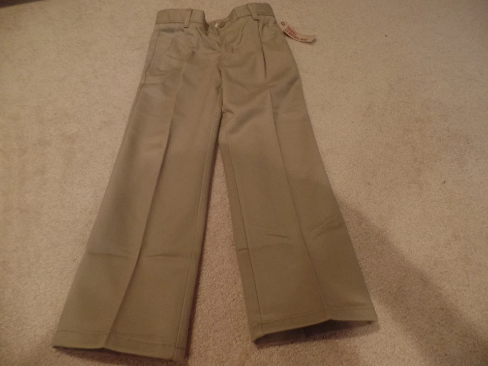 Meninos, Jeans Arizona, Calças Uniforme Escolar, Tamanho: 5, Frente Plissada, Cáqui, Novo com etiquetas - Imagem 1 de 1