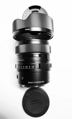 Lente de fotograma completo Sony contemporánea Sigma 24 mm F/2 DG DN  Foto 1 de 4