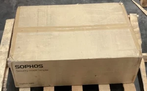 Sophos XG 550 - Rev 2 Total Project 3 Year - Security Appliance 8 Ports GigE 2U - Picture 1 of 3