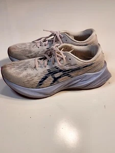 Asics Womens Novablast 3 1012B288 White Running Shoes Sneakers Size 8.5 Blue - Picture 1 of 10