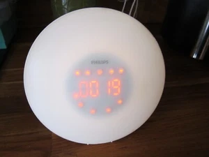 PHILIPS WAKE-UP LIGHT ALARM CLOCK SUNRISE CLOCK MODEL HF3500 - Picture 1 of 2