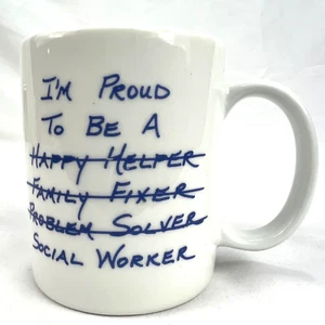 Taza de café Pat's Critters "Estoy orgulloso de ser un... trabajador social" EE. UU. 3,75 x 3 pulgadas - Imagen 1 de 6