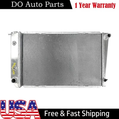 Radiator for 79-86 Ford LTD 81-85 Lincoln Town Car 80-86 Mercury Grand Marquis Foto 1 de 4