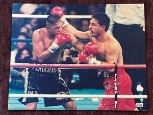 FERNANDO VARGAS Signed 16x20 PHOTO Beckett (BAS) - Picture 1 of 4