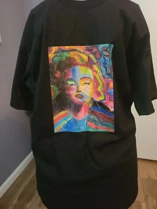 Nagelneu! Original Resin Art Geometric Starlet Marilyn T-Shirt - S/L/XL/2XL - Bild 1 von 9