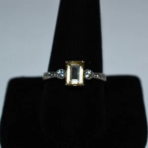Silver Ring w/Brown Yellow Emerald Cut Stone ~ Size 10.25 & 2.5gr - Picture 1 of 13