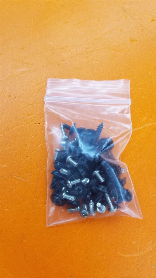 ⭐️⭐️⭐️⭐️⭐️ Juego completo de tornillos para TV SEIKI SE60GY24 sin tornillos de pie  Foto 1 de 1