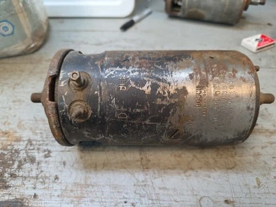 Volkswagen Generator/Alternator for VW 211903031D Bosch Used Needs Rebuilt??? - Image 1 of 4