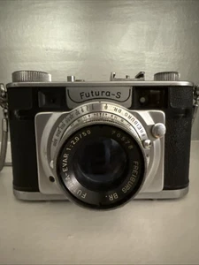 Futura S Rangefinder Camera 35mm Futura Evar 50mm F1:2.0 UNTESTED - Picture 1 of 8