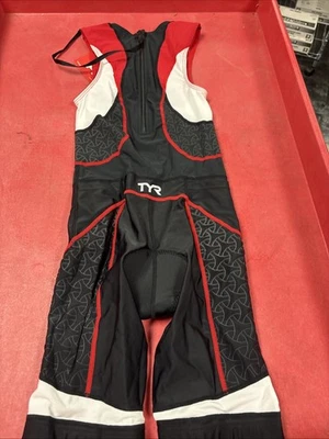 NUEVO CON ETIQUETAS Para Hombres TYR Negro Rojo Ciclismo Ciclismo Sin Mangas Trisuit de Una Pieza Talla S Foto 1 de 4