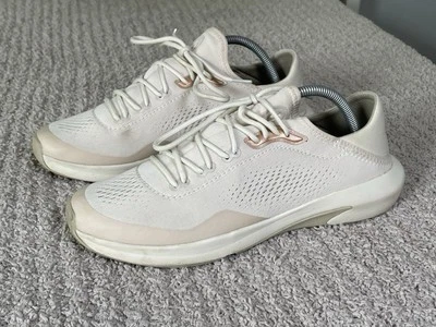 Zapatillas transpirables OluKai Kaholo 20491-2020 Tapa-Tapa para mujer talla 11 beige Foto 1 de 4