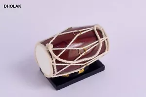 Home Decorativi Showpieces Unici Legno Strumento Musicale Miniatura Dholak - Foto 1 di 4