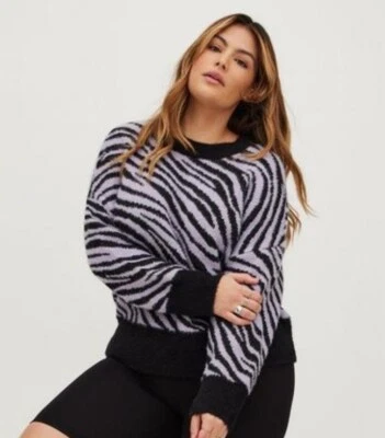 Suéter Tórrido Púrpura Negro Estampado de Cebra Pestañas Pullover Difuso Talla Grande 2X 2 Foto 1 de 4