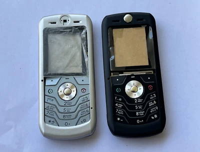 2 Motorola L6 Housing Cover Black and Silver color With Buttons - Image 1 of 4