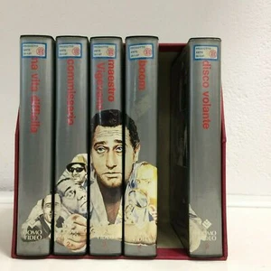ALBERTO SORDI VIDEO V 2000 DOMOVIDEO VIDEOCASSETTA COFANETTO SERIE RARA COLLEZ - Picture 1 of 12