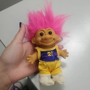 Vintage BASKETBALL PLAYER Lakers Colors  Russ Troll Doll Pink Hair - Picture 1 of 7