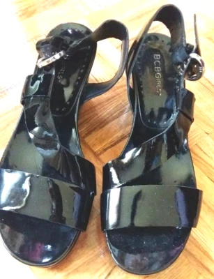 BCBG girls black lacquer wedge heel open toe leather slingback sandals shoes 7.5 - Image 1 of 4