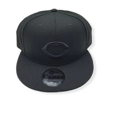 Gorra New Era Cincinnati Reds 9Fifty negra sobre negra ajustable con cierre a presión Foto 1 de 4