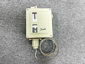 DANFOSS RT107 TEMPERATURE CONTROL SWITCH - Picture 1 of 5
