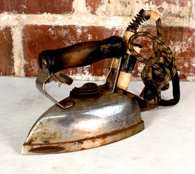 Vintage General Electric Hotpoint Calrod Value-Matic Iron 119F94 Working - Image 1 of 4