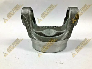 2-28-1697 New Dana SPICER Tube Yoke - OEM 1330 Series - Picture 1 of 5