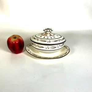Early 1800's Wedgwood Creamware Sauce Boat Tureen - Picture 1 of 9