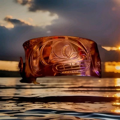 Brilliant Handcarved Haida Killer Whale Bracelet By Master Alfred Henry Seaweed  - image 1 of 4