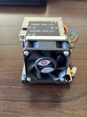Ventilador de refrigeración de servidor Dynatron B5 Intel LGA-3647 Socket CPU Foto 1 de 4