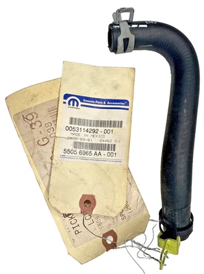 Manguera de calefacción de climatización genuina OEM Mopar 55056965AA para Dodge Ram 3500 Ram 2500 Foto 1 de 4