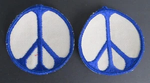 VTG. PAIR of 1960's HIPPIE ERA PEACE SIGN SEW ON PATCHES - ORIGINAL - UNUSED - - Picture 1 of 2
