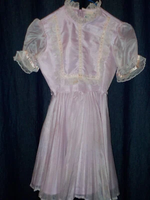 Vintage 70s girls size 8 Sears purple lavender dress short sleeve pleated skirt - Image 1 of 4